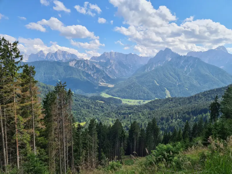 One of the views on the way back down. If I recall there was a sign there with which mountain in the view is which. I have, of course, completely forgotten this information.